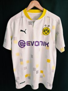 Borussia 2020-2021 – Terceira